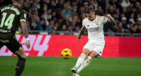 西甲第5轮：皇马3-0完胜西班牙人，展现全新战术风貌